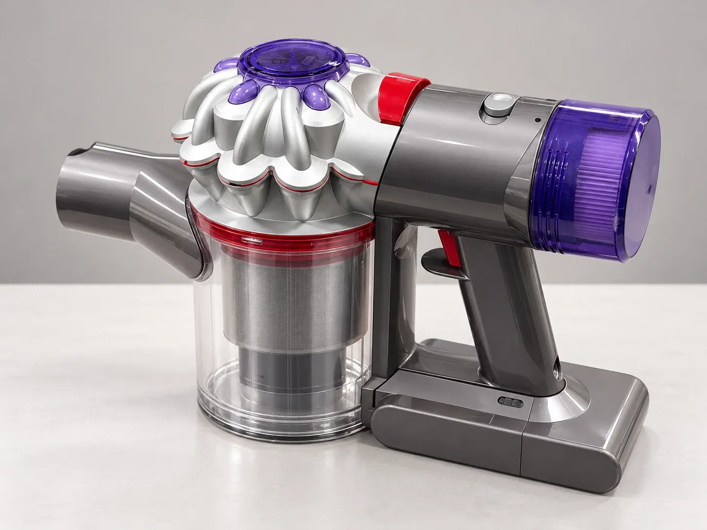Dyson V8 – i starší model se většinou vyplatí opravit